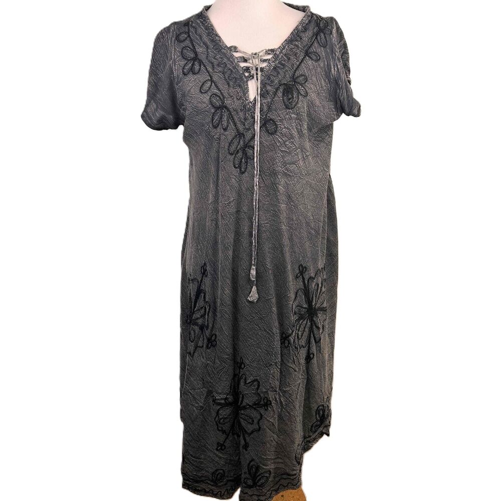 Riviera Sun Gray Lace Detail Front Boho Tie-Up Short Sleeves Top Size Medium NWT